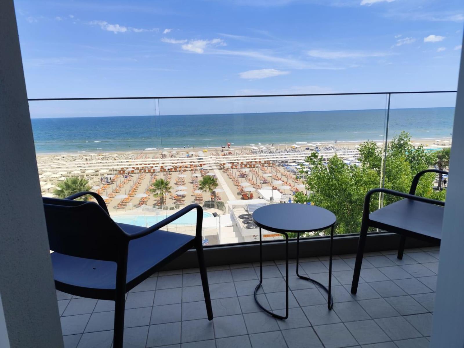 Hotel Sporting Riccione Kültér fotó