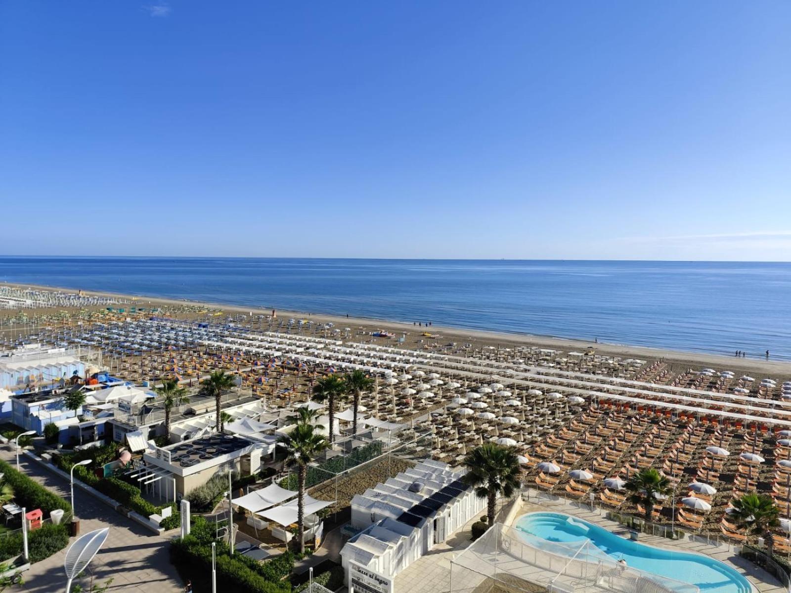 Hotel Sporting Riccione Kültér fotó